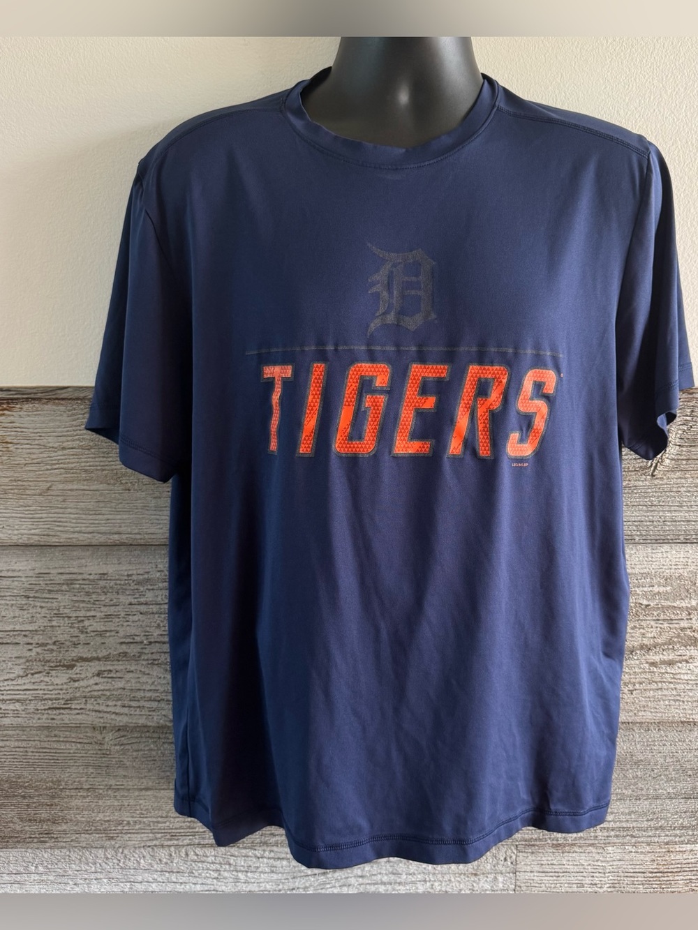 Detroit Tigers MLB Genuine Merchandise Performance T-Shirt Navy Size Large (G1)